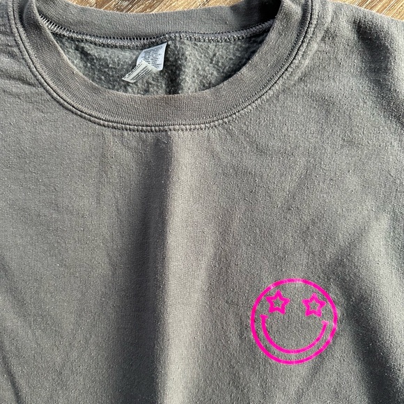 Gray Crewneck Sweatshirt - Picture 4 of 8